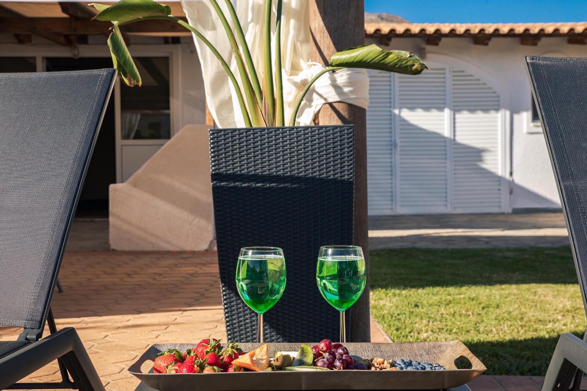 Lagonisi Luxury Escape Exterior photo